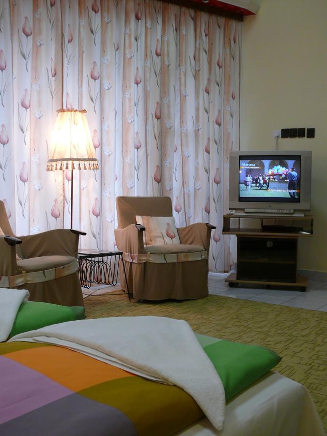 Апартаменти Madacsi Vendeghaz Кішкйорйош Екстер'єр фото